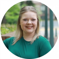 Swann headshot circle.jpg